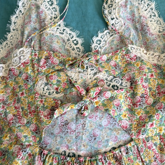 Shop Doen silk Venus dress - Picture 11 of 11